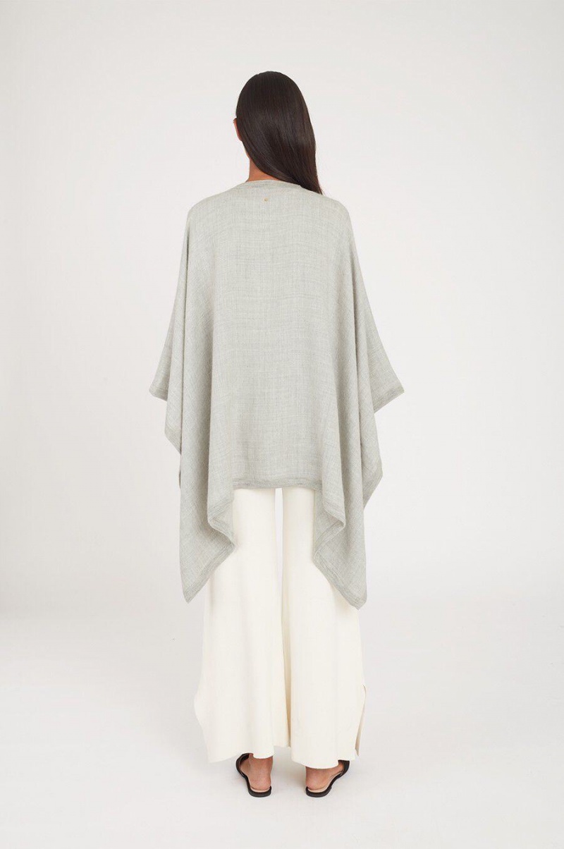 Suéteres Cuyana Baby Alpaca Square Edge Cape Mujer Gris Claro | GAE2256WV